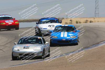 media/Jun-05-2022-CalClub SCCA (Sun) [[19e9bfb4bf]]/Group 1/Race/